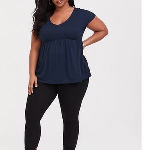 Torrid leggings super cute in size 3+ size